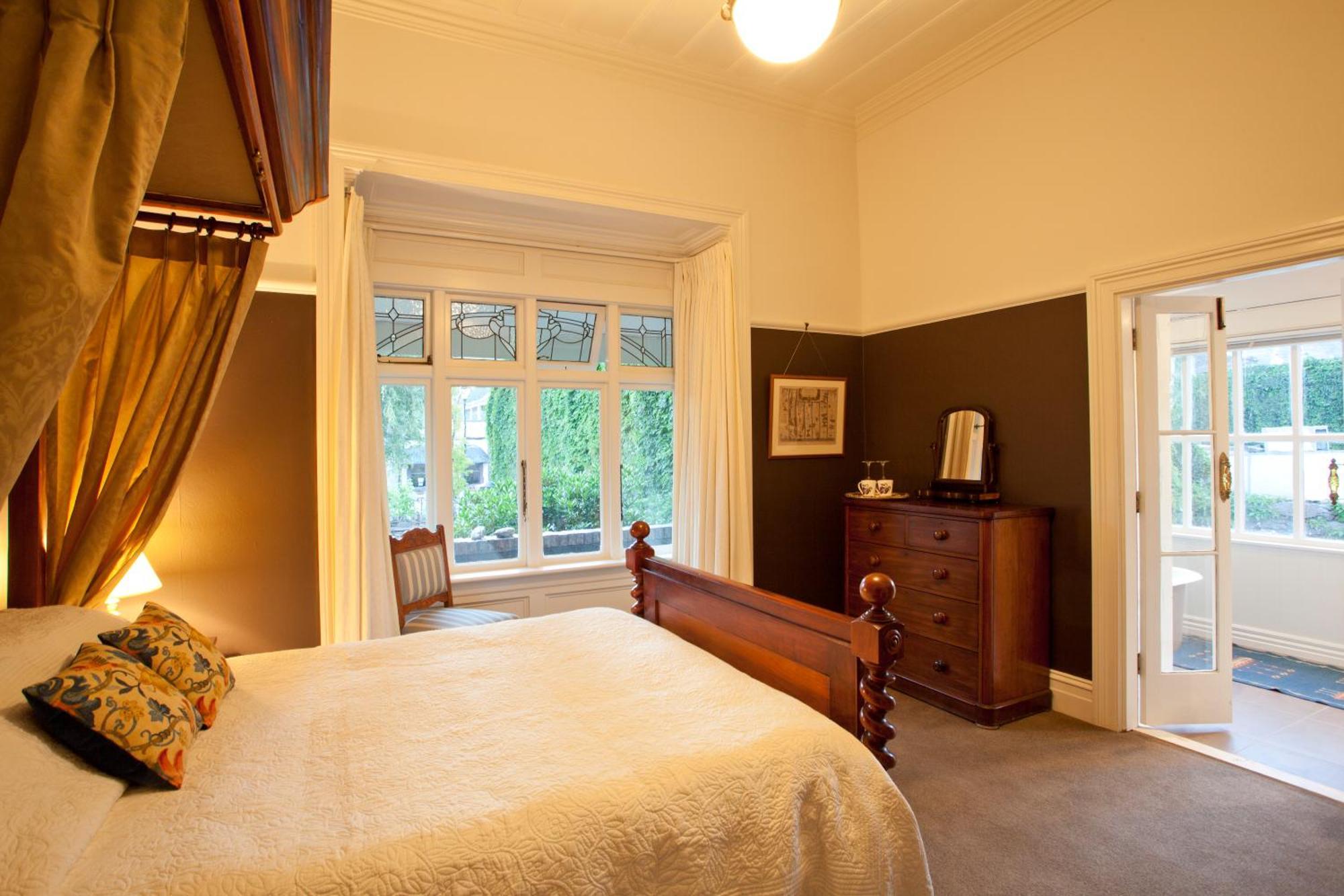 Olivers Central Otago Clyde Room photo